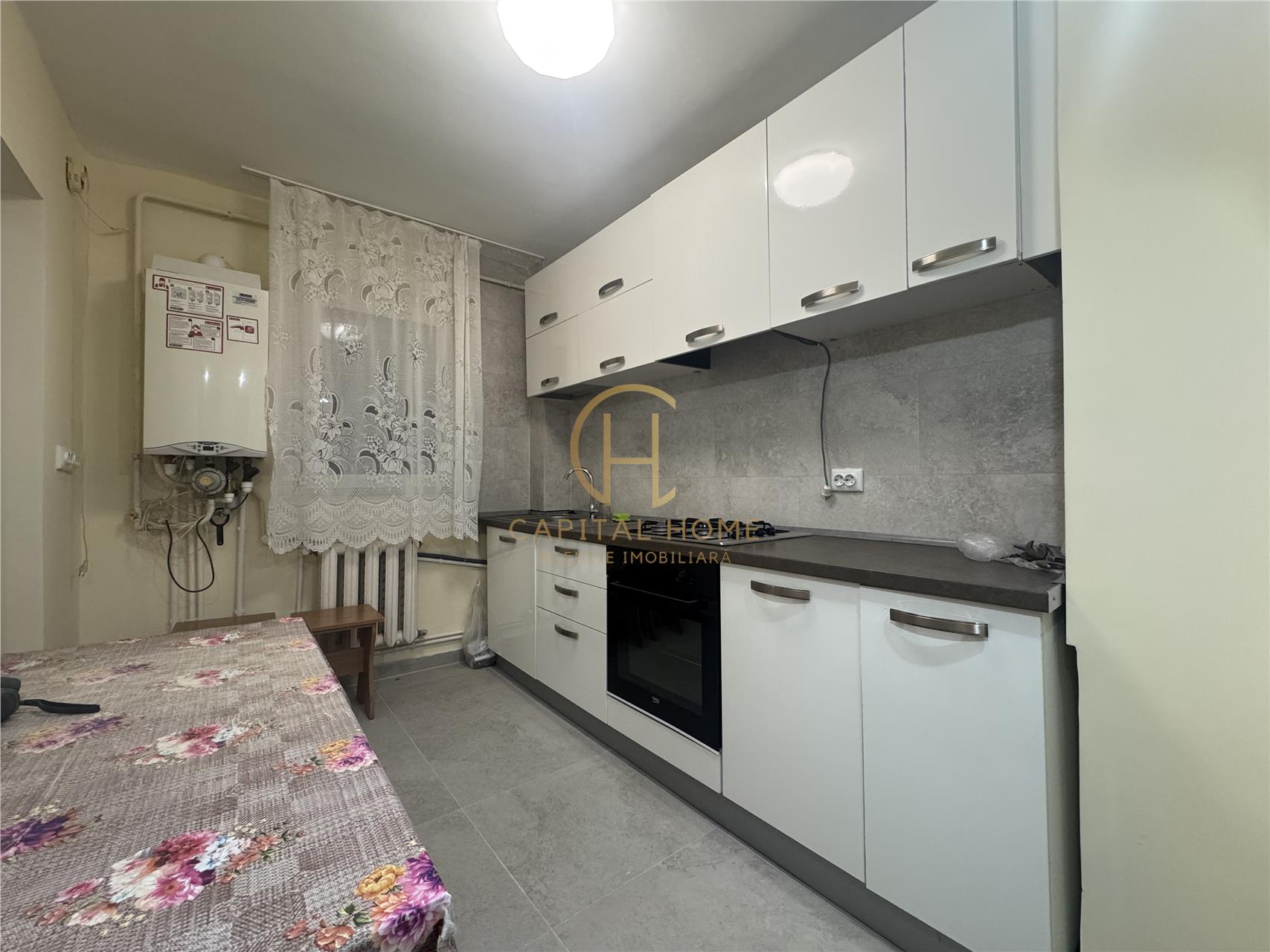 Apartament 2 camere decomandate etaj 2 Renovat