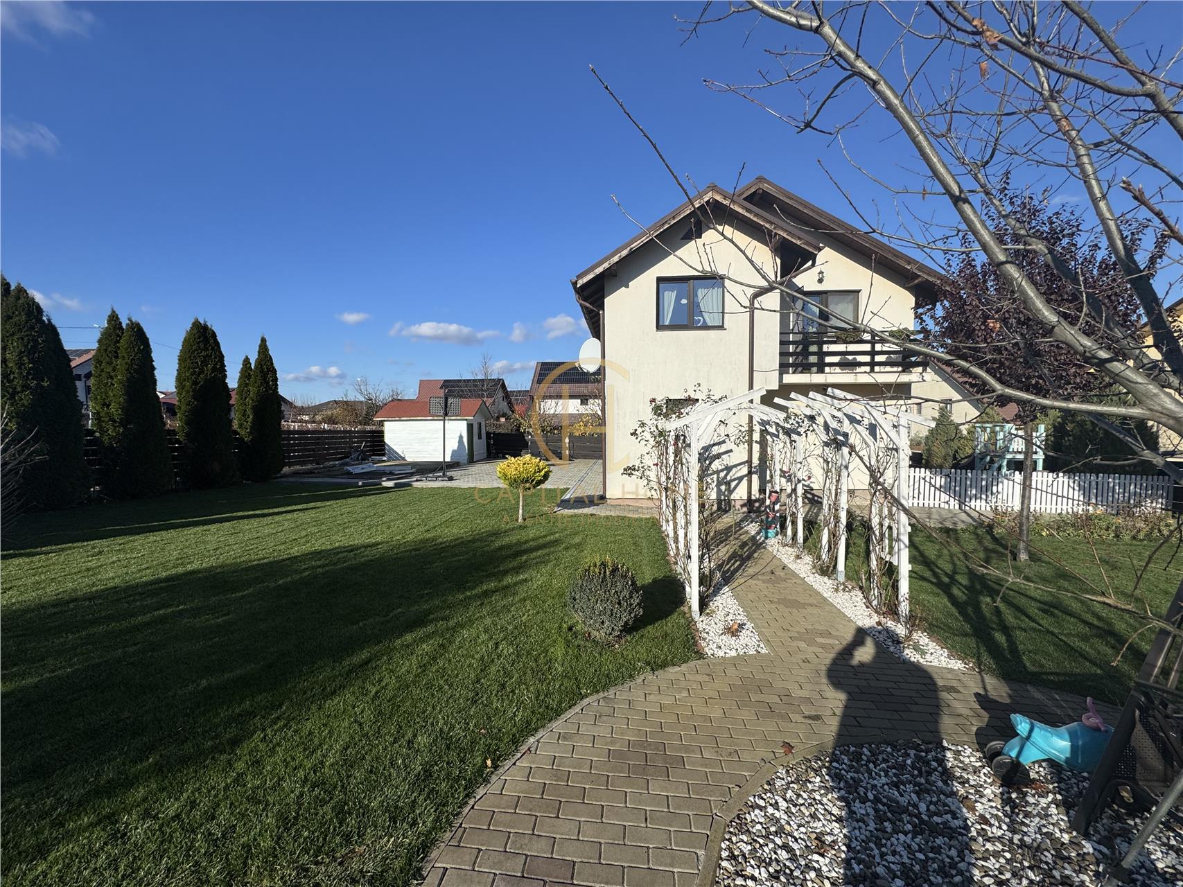 Vila 4 camere 706 mp teren, beci, fantana, mobilata utilata